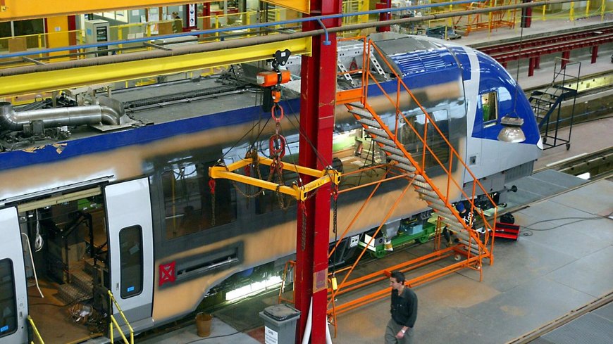 La relance éco : à Crespin, l'entreprise Bombardier reprend progressivement la production de trains